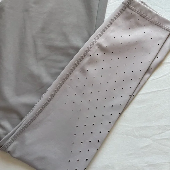 Athleta Laser Cut Mauve Ombré Leggings - Picture 7 of 17